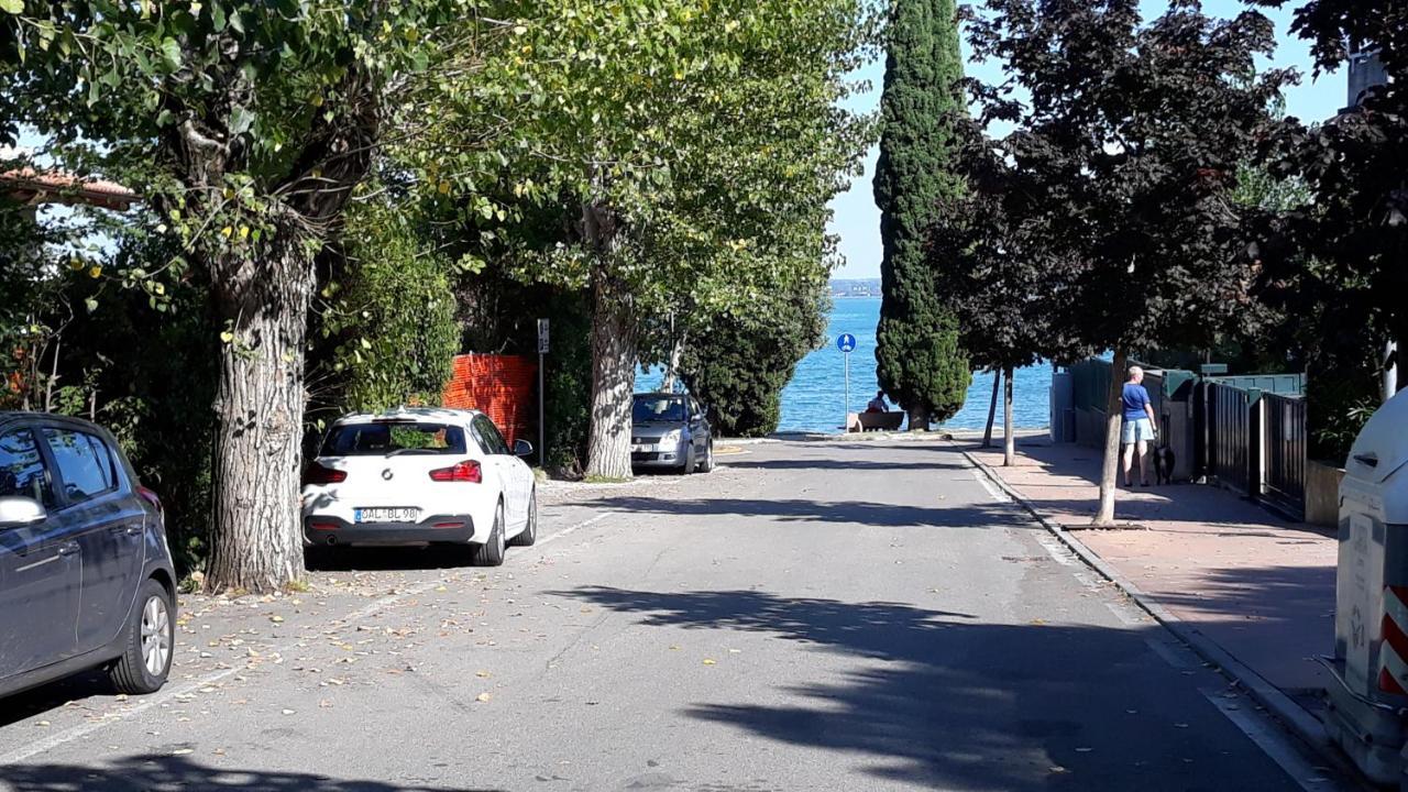 Casa Rosy Sirmione - Appartamento Con Terrazza A 2 Passi Dal Lago Eksteriør bilde